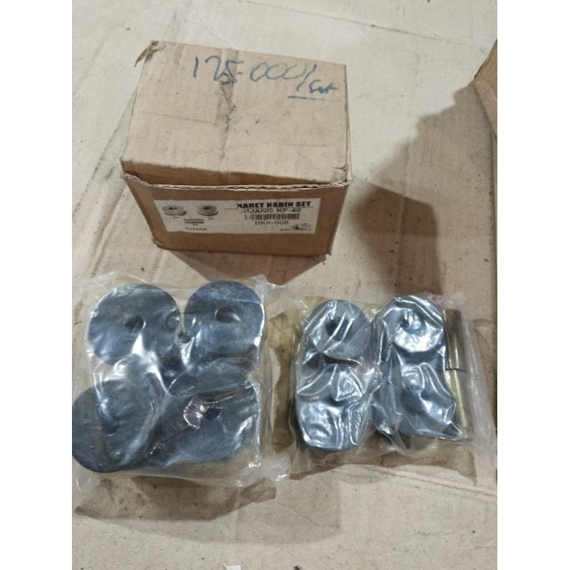 karet body karet kabin kijang grand kijang super kf40 merk scanas