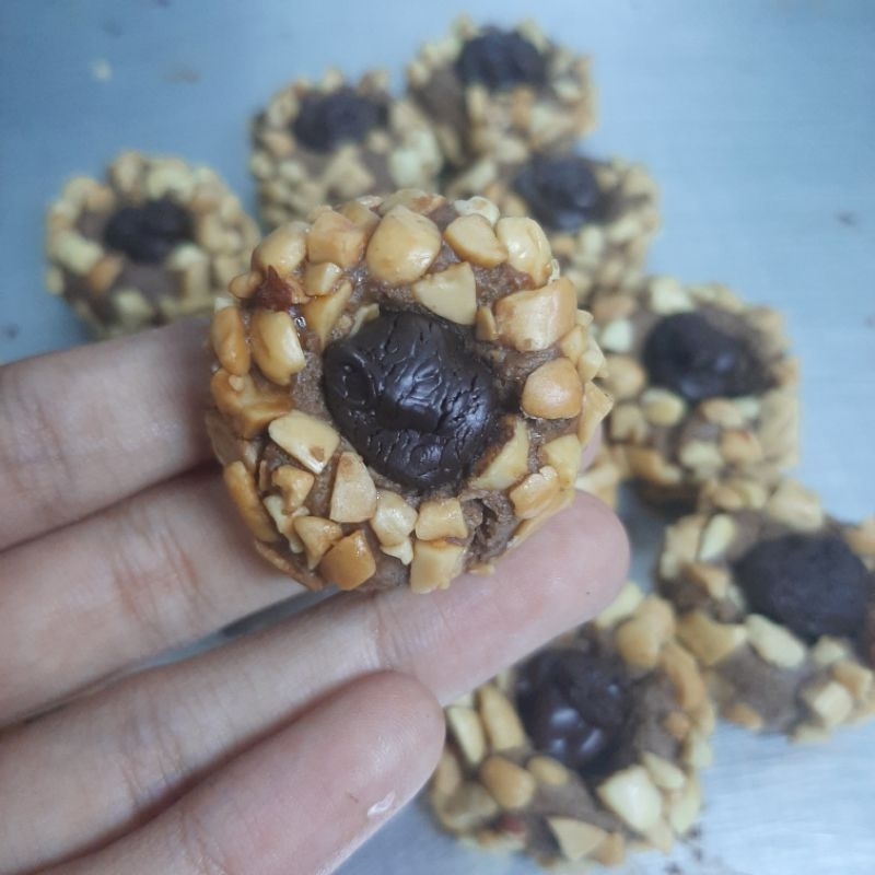 

TUMBPRINT COKELAT KACANG KUE KERING