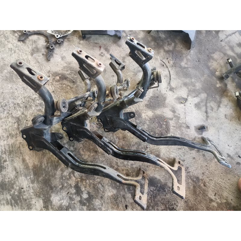 TANDUK RUSA CBR K45 LOKAL 150, STAY COMP K45A LOKAL