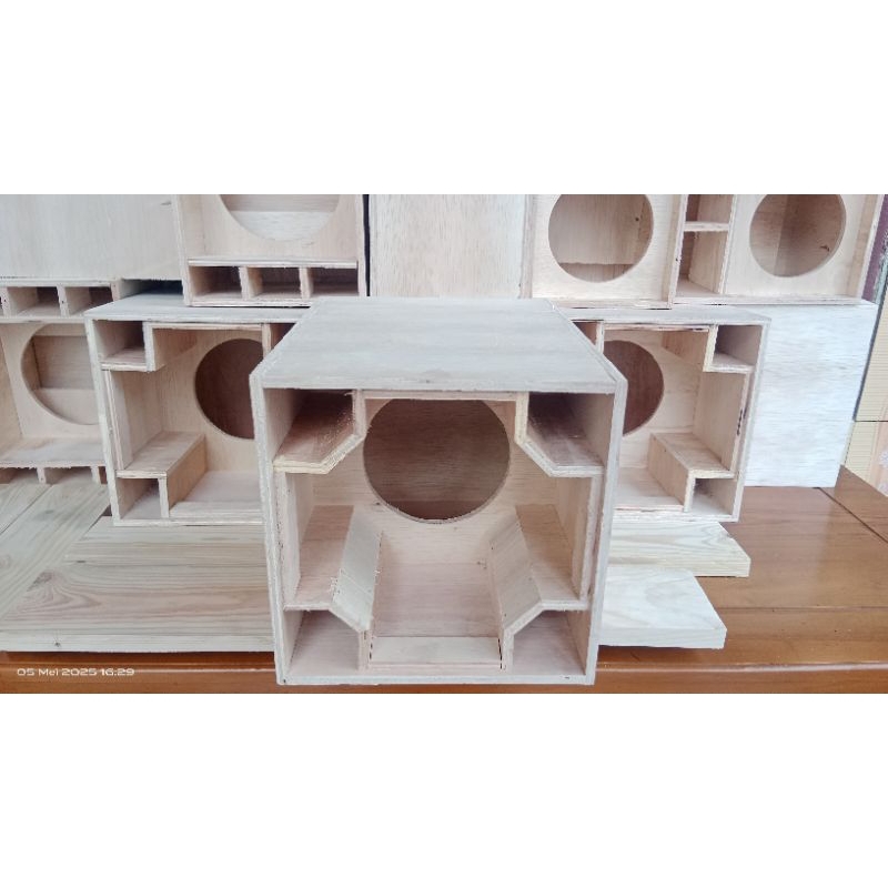BOX SPEAKER BREWOG - MINIATUR SPEAKER BREWOG 6 INCH