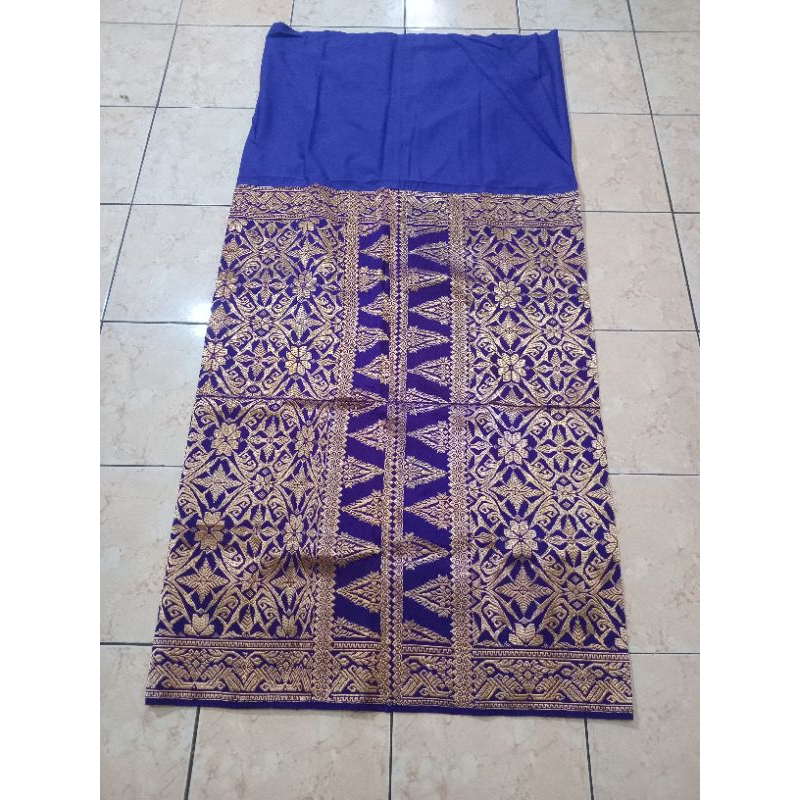Songket Bali Ungu Emas