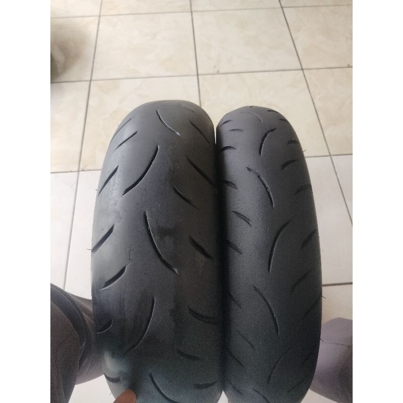 sepasang ban motor aerox second pabrik