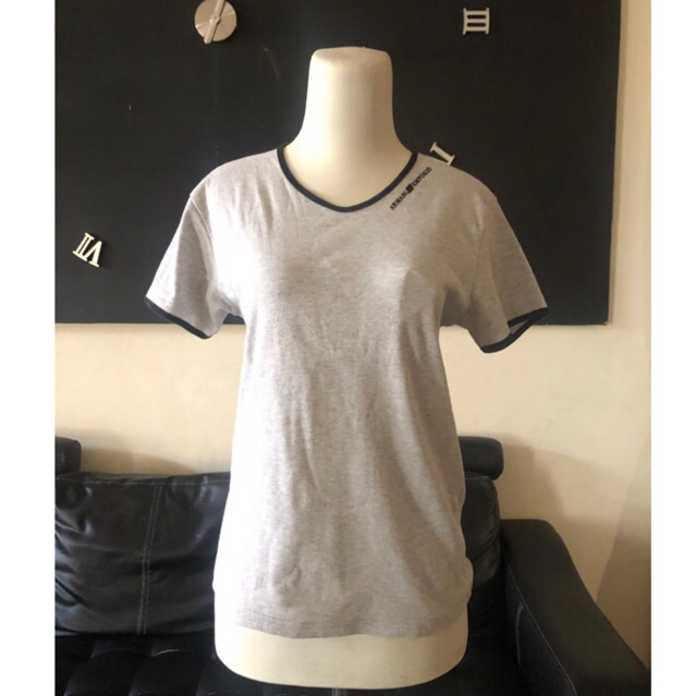 Preloved T-shirt Armani Emporio