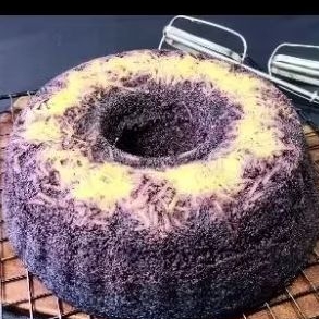 

Bolu ketan hitam keju lumer / bolu viral / bolukukus