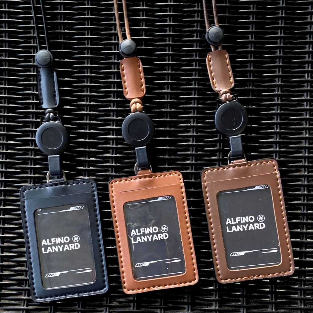 

ID Card Holder Kulit With Retractable Yoyo ID Card