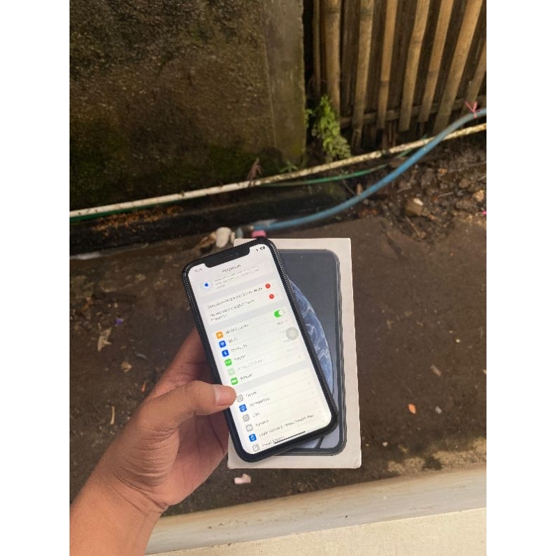 Iphone xr 128gb fullsetFace id onTrue tone onBh100Kamera d/b jernihSpeaker a/b jernih ngebass
Jaring