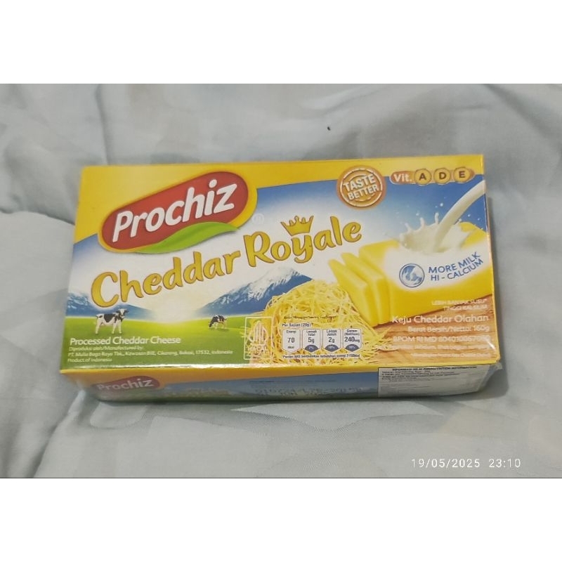 

Keju Prochiz Cheddar Royale 160gr (TASTE BETTER)