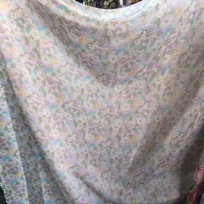 kain sifon sutra motif bunga - kain sifon sutra motif premium fd