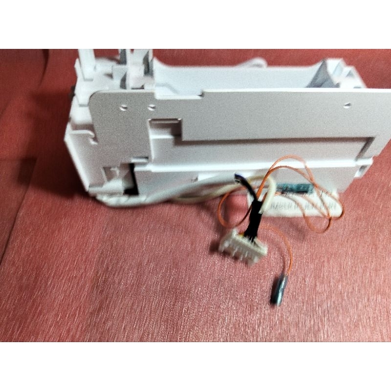 Ice Maker Kulkas LG Original