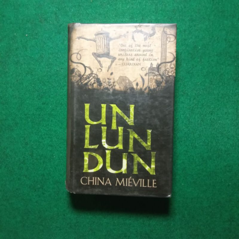 Novel Import Un Lun Dun by China Mieville
