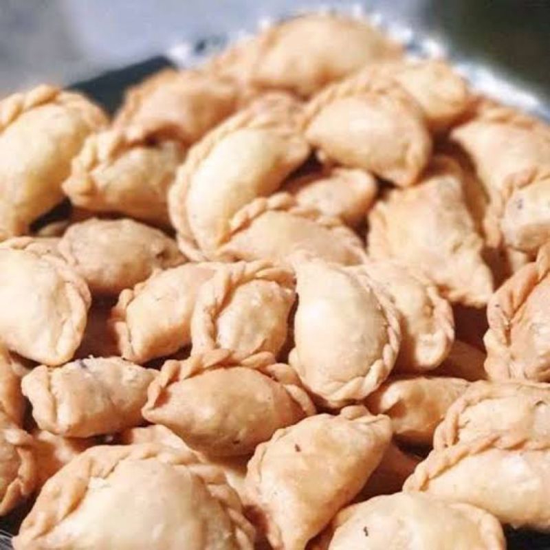 

pastel mini abon 1 kg gurih renyah enak