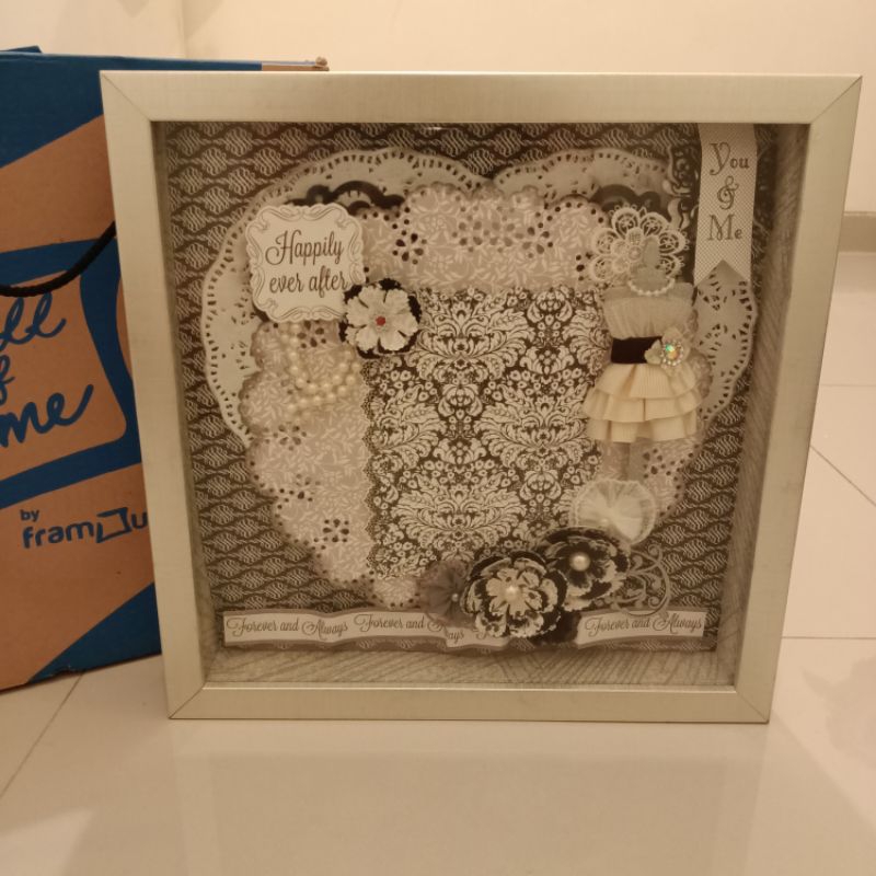 Bingkai foto Pigura mahar photo frame scrapbook merk framous 40x40cm bahan kaca list plat silver