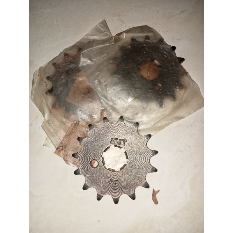 gir gear depan 15T kawasaki kz kz200 binter merzy nos