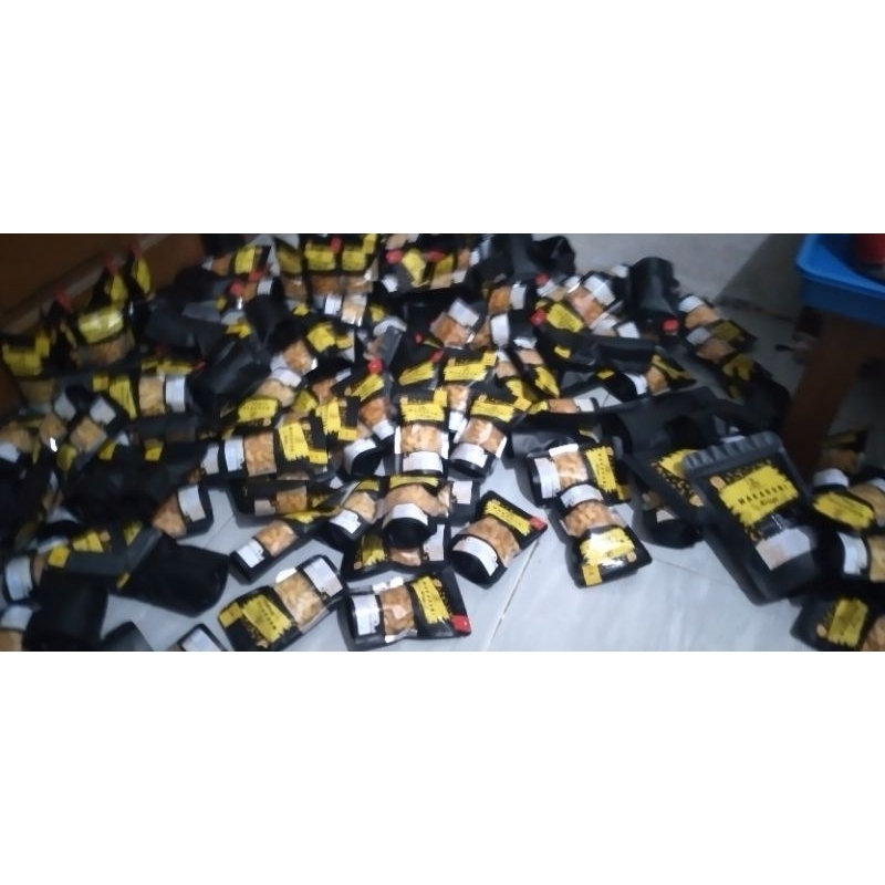 

zainaya - zenziya makaroni krispi paket reseller 20pcs