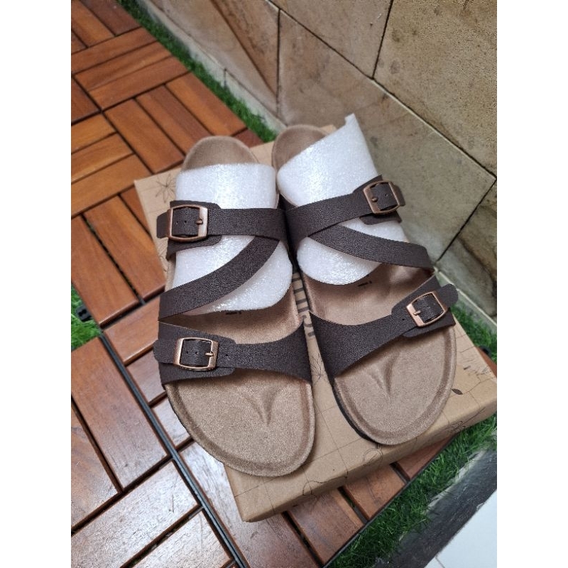 Preloved Sandal Mamiji