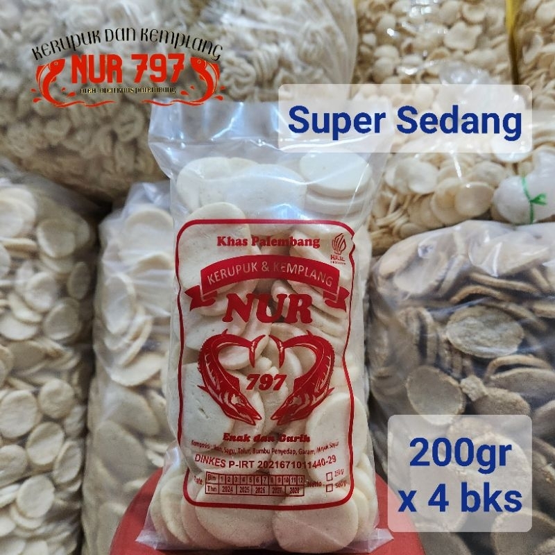 

SUPER 1 SEDANG 800 gram kancing ikan tenggiri kerupuk dan kemplang NUR 797 khas palembang asli