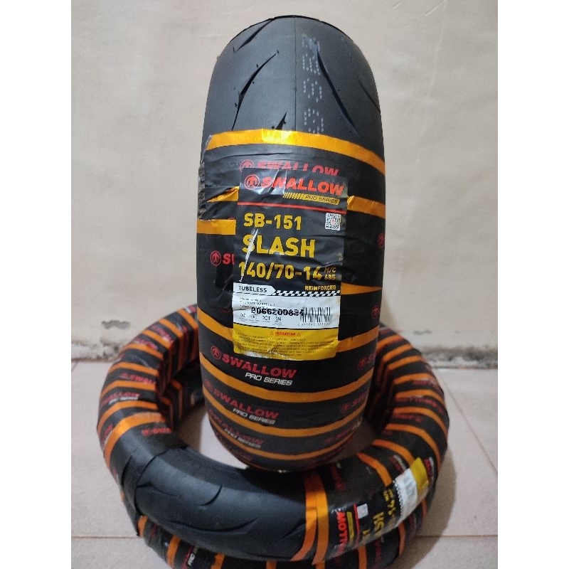 Ban Racing Tubeless Swallow Slash 140/70-14 + Free pentil Tubeless