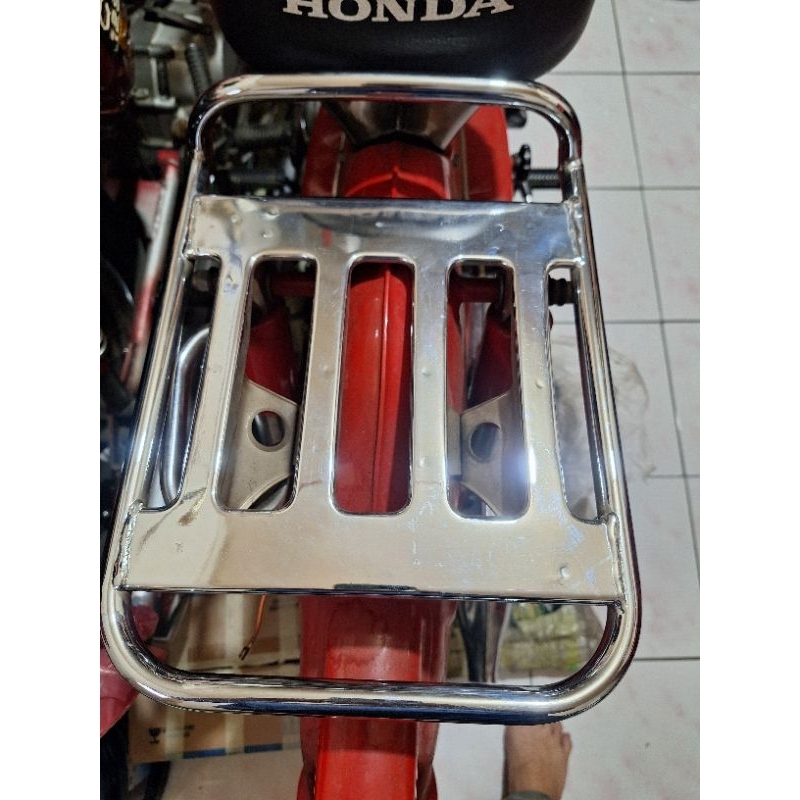 rak belakang  rak cargo honda c50 c70 pispot original seken