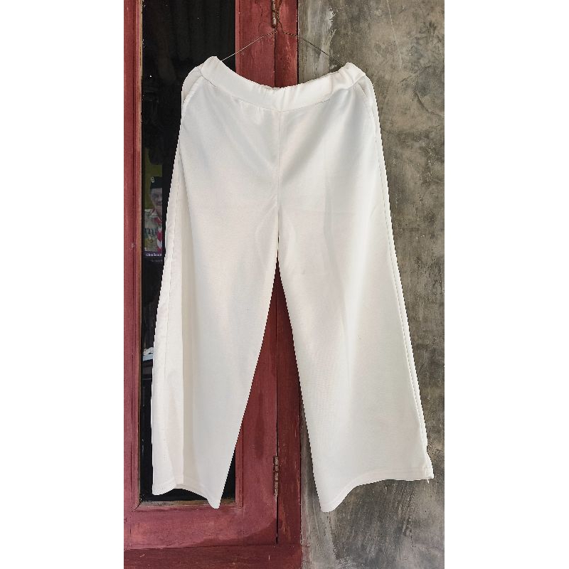 Preloved celana kulot scuba putih