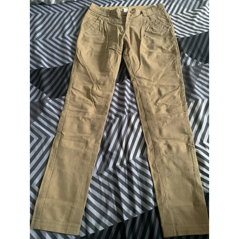 Preloved  celana  kerja warna khaki