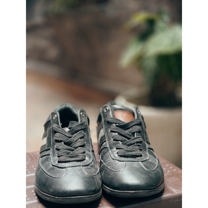 Preloved Sepatu Sneakers Bally Pria