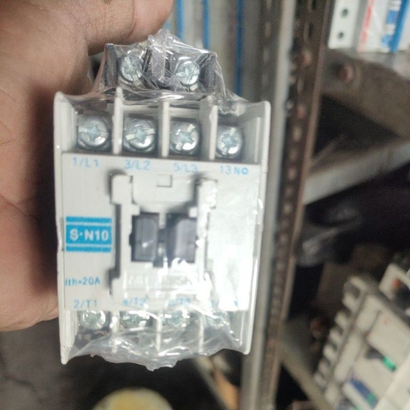 magnetic contactor sn 10 Mitsubishi coil 220 volt 20a