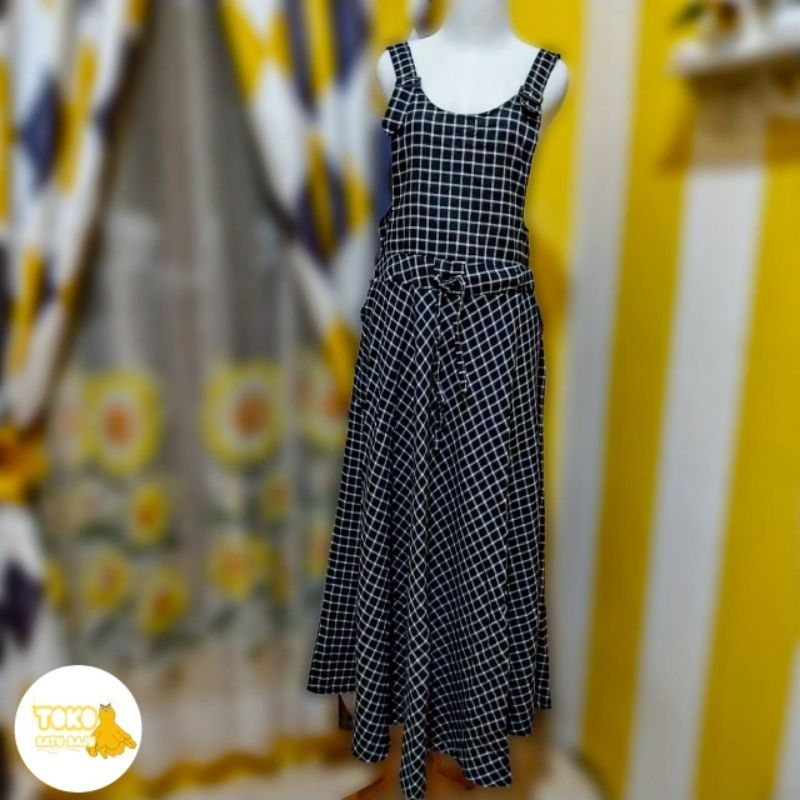Long dress overall kotak kotak