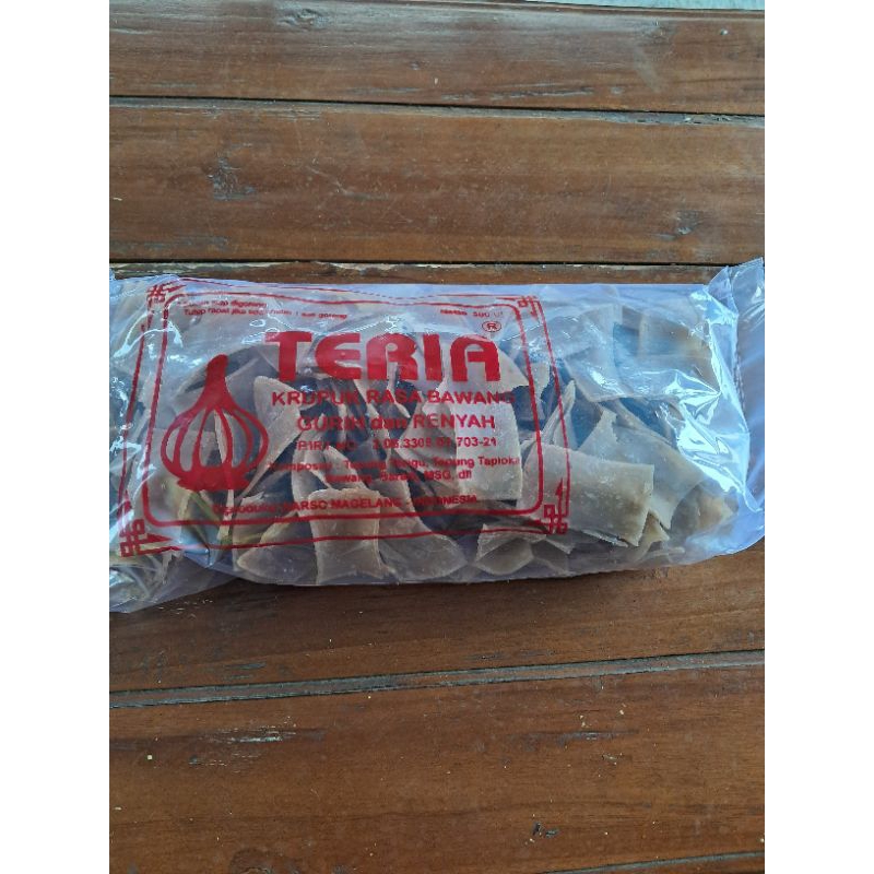 

KRUPUK TERIA (rasa bawang) 500gr