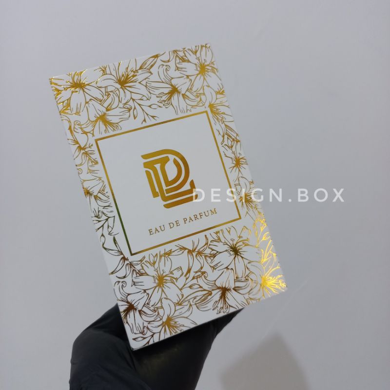 

BOX PUTIH PARFUM CETAK LOGO 14X8X4CM