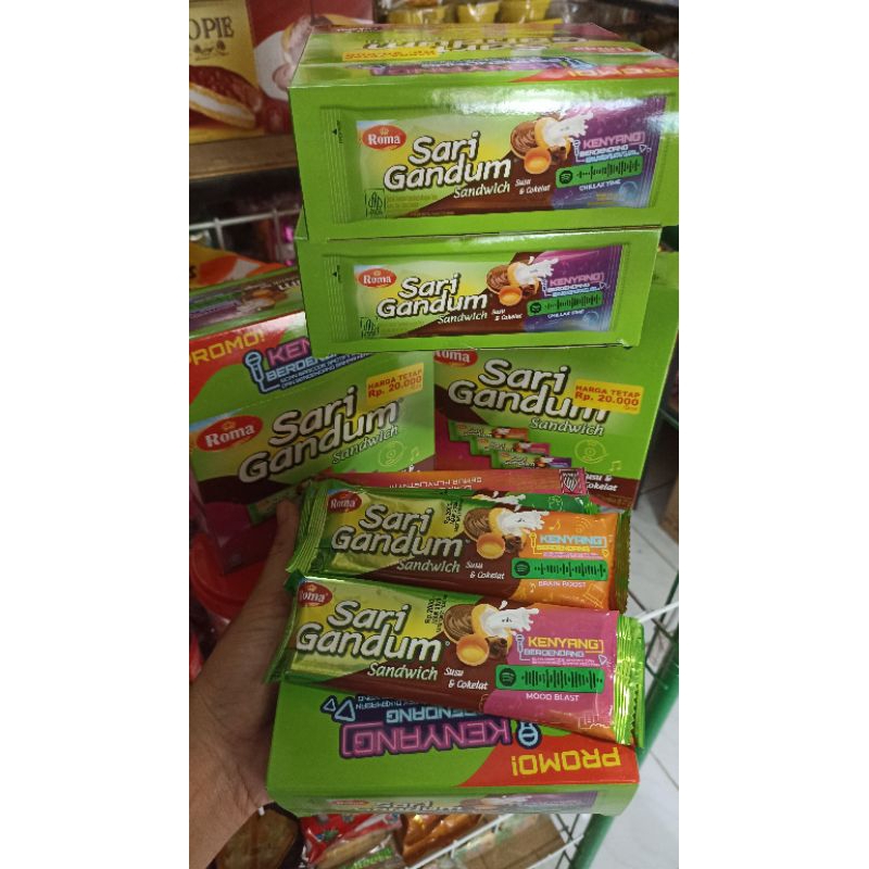 

Roma Sari Gandum | Biskuit Sandwich Rasa coklat | 1 box isi 12 sachet