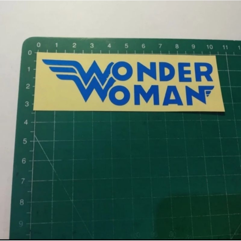 

stiker cutting wonder woman