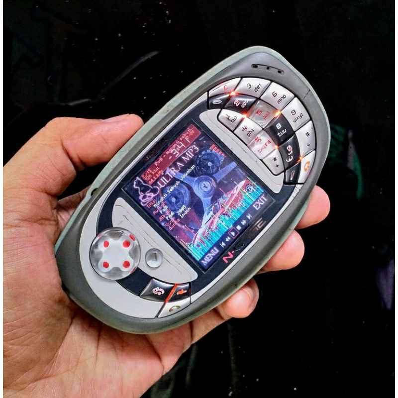 Hp jadul Nokia N gage Qd mulus hp langka no nokia e72 e71 n73 7610