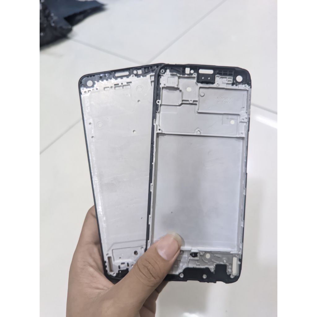 frame lcd / Tulang lcd / Tatakan lcd Realme 7 pro 4g original
