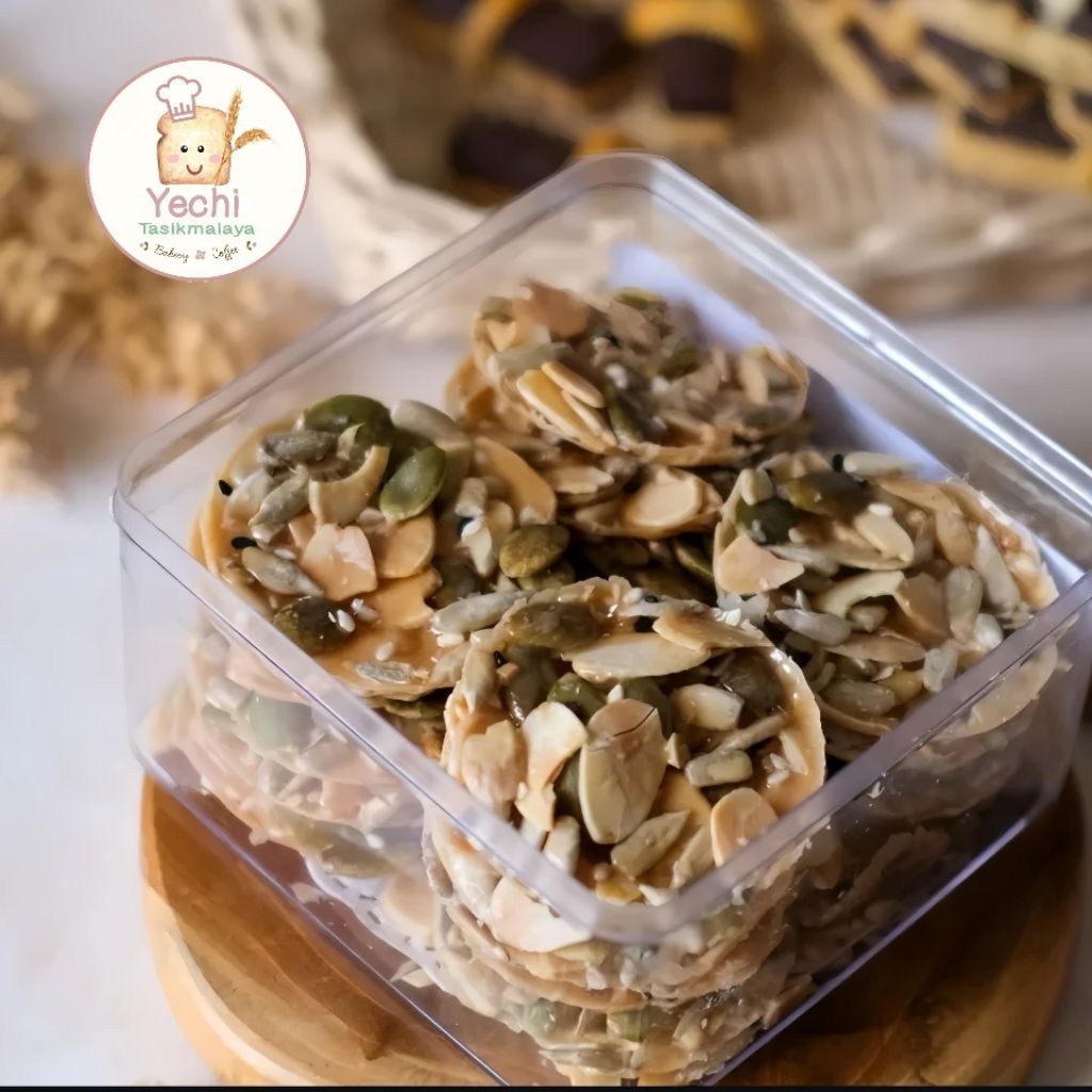 

Kue kering florentine cookies by yechi bakery - cemilan bebas gluten kue kering kwaci flower seed pumpkin seed wijen almond