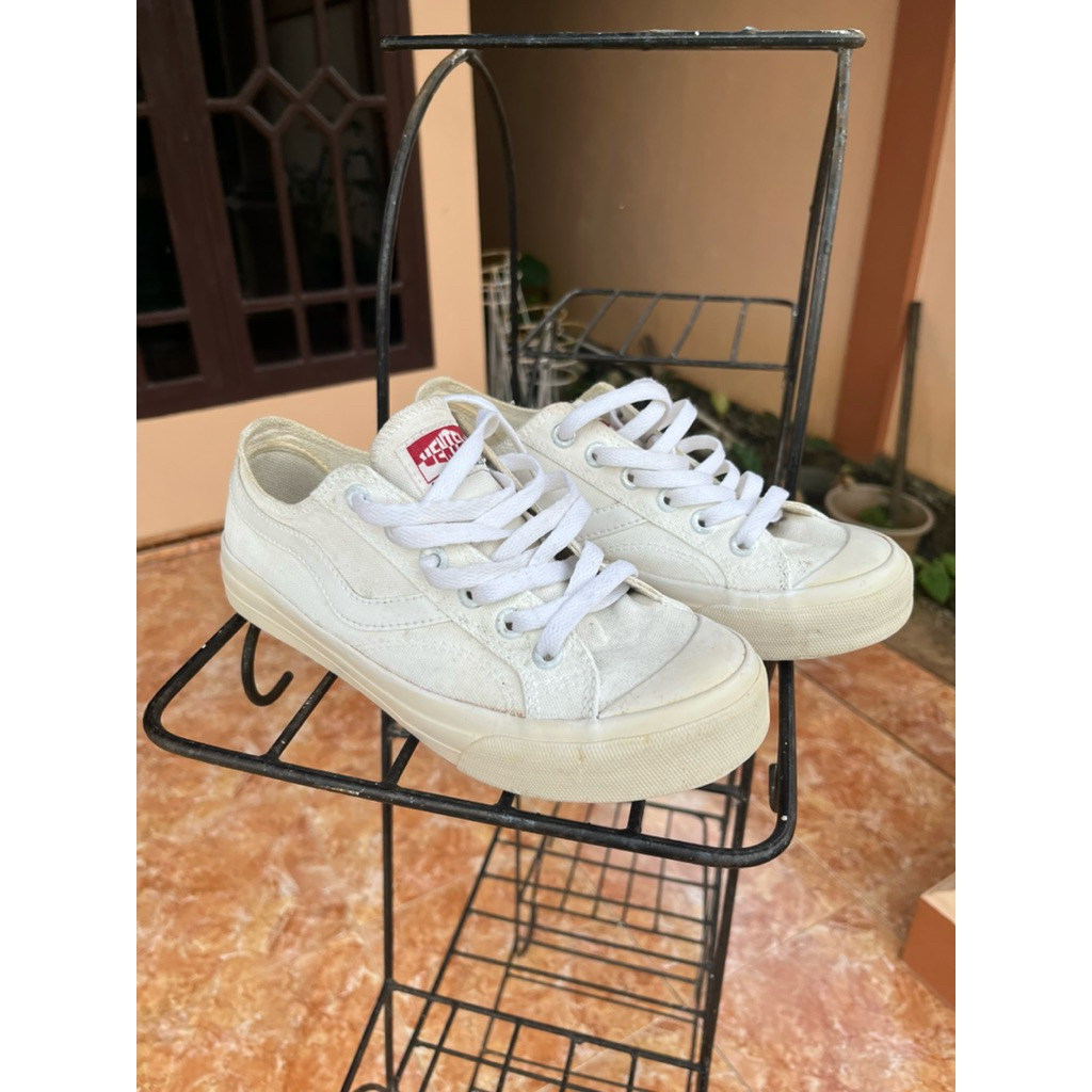 ventela low public white