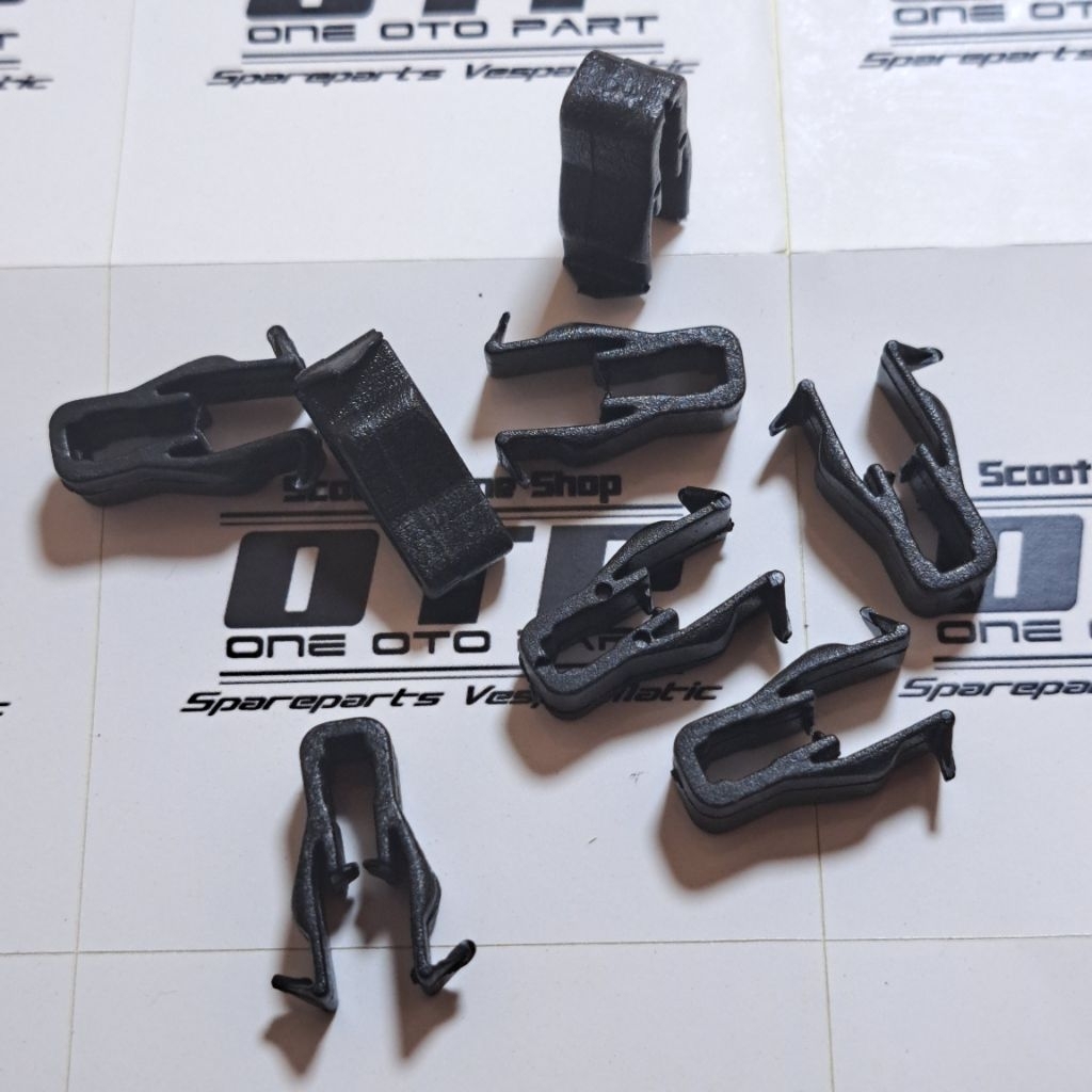 Klip Body Vespa Matic Sprint Primavera