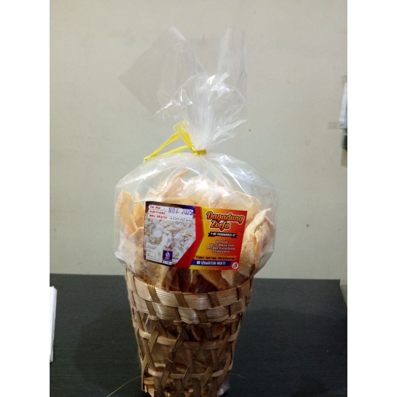 

keripik gadung keranjang