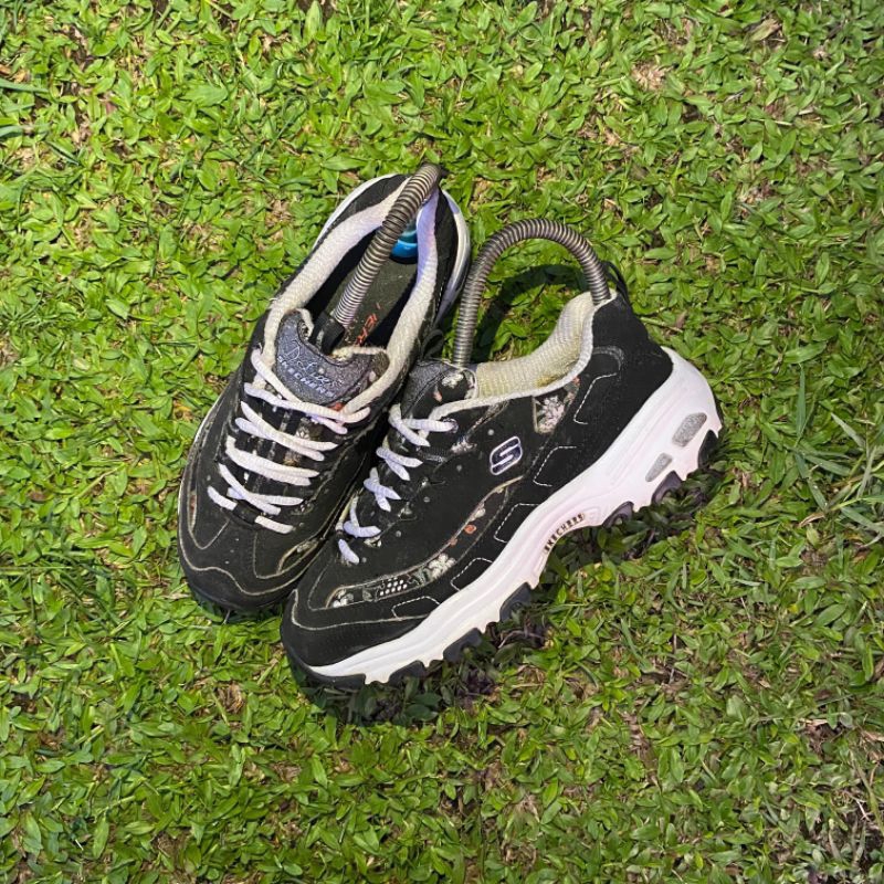 SKECHERS D LITES