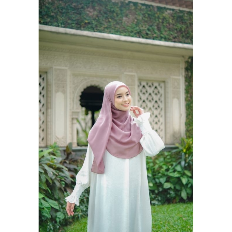 Loveva - Malay Scarf Oval - Material Pollycotton Premium 2 sisi oval ukuran 130x130