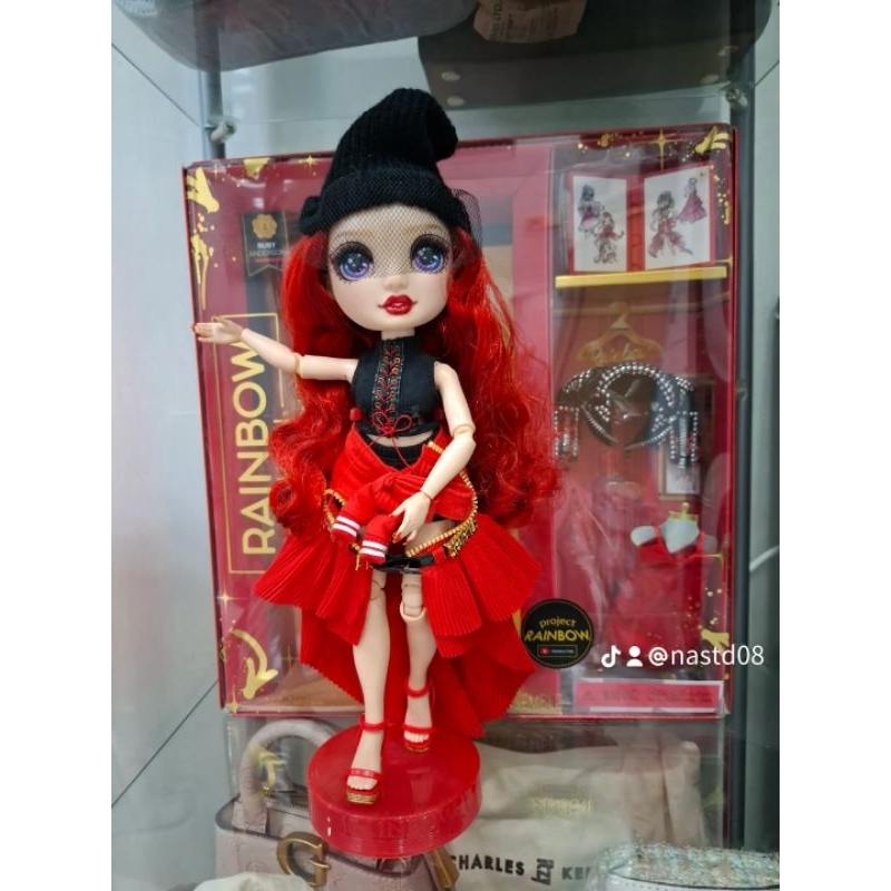 Preloved Rainbow High Fantastic Fashion Ruby