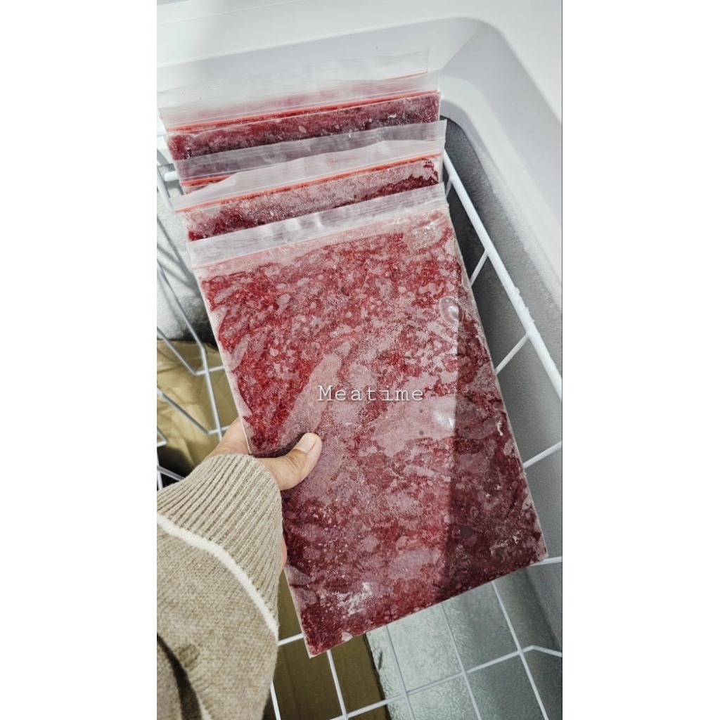 Cacing Beku Cabek Kemasan Lempengan 250gr Blood Worm Pakan Ikan Cupang Louhan Predator Makanan Ikan 