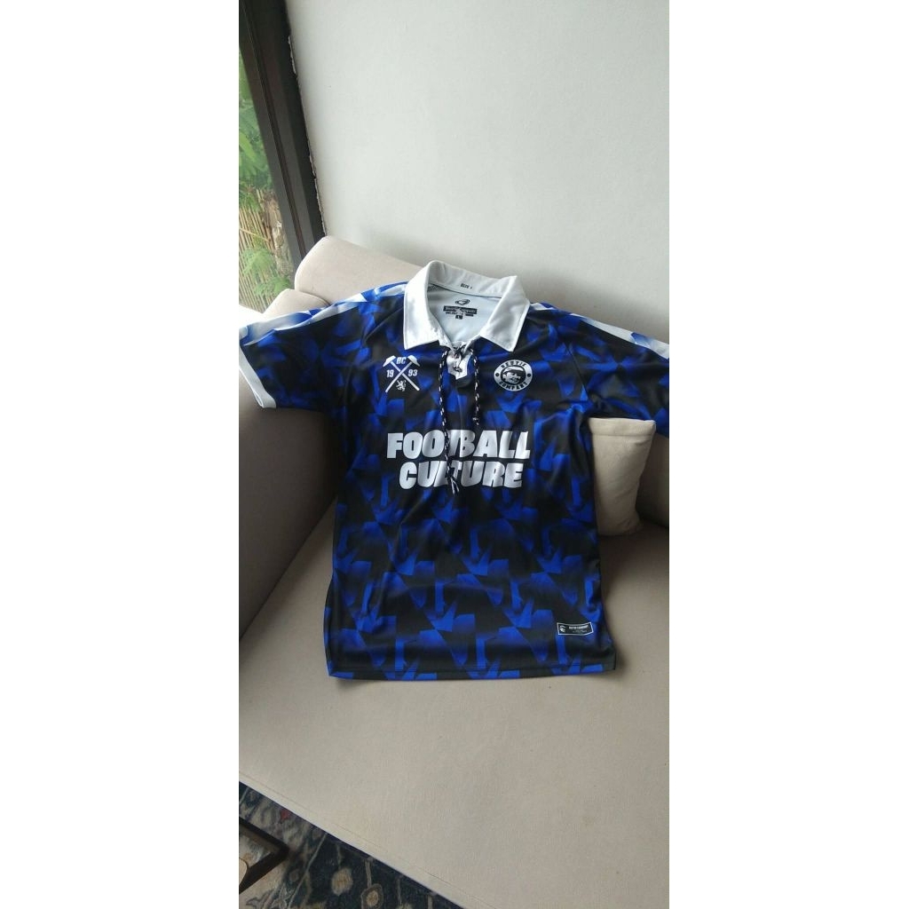 JERSEY BEUTIK COMPANY : FOOTBALL CULTURE size L second Biru