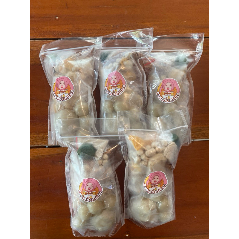 

Bundling 5 BASO ACI AYAM SUWIR