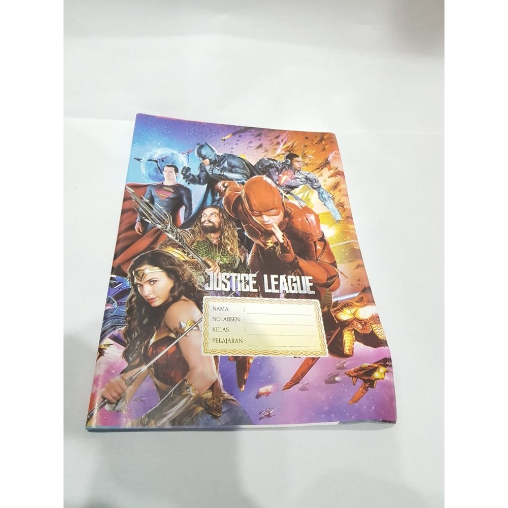 

Sampul Kertas Ukuran Quarto Karakter Justice League Isi 20 Tebal