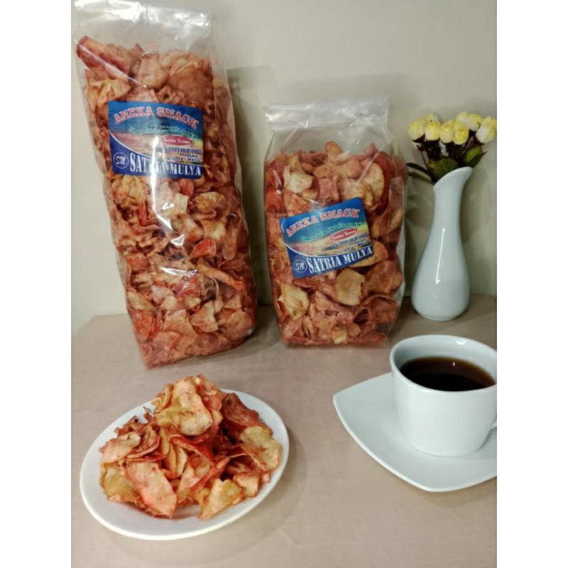 

Keripik singkong pedas daun jeruk 1 kg dan 1/2 kg