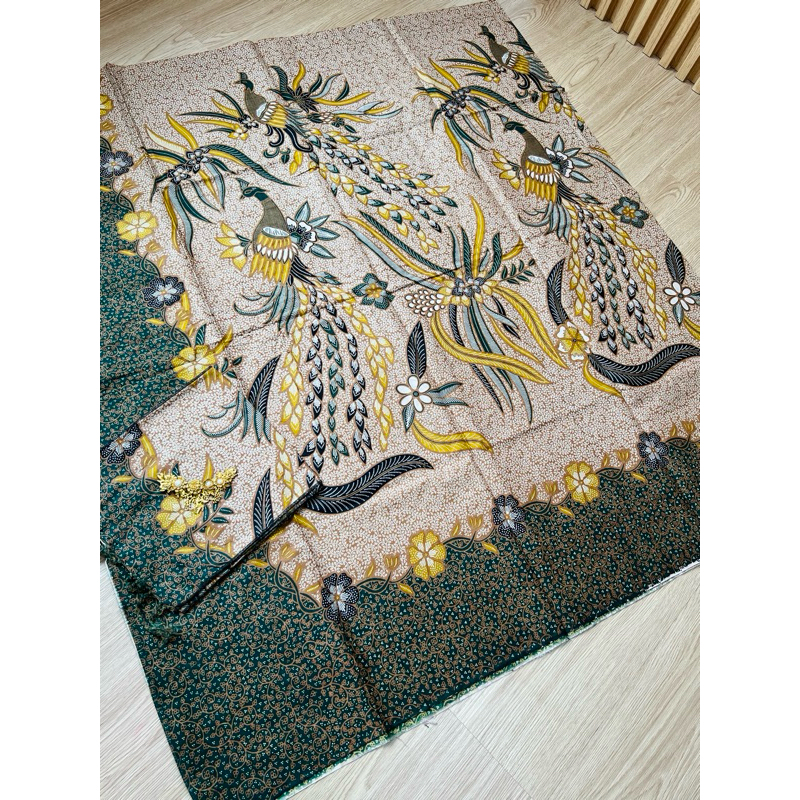 Kamen Batik Set Selendang Motif Sutra Paris