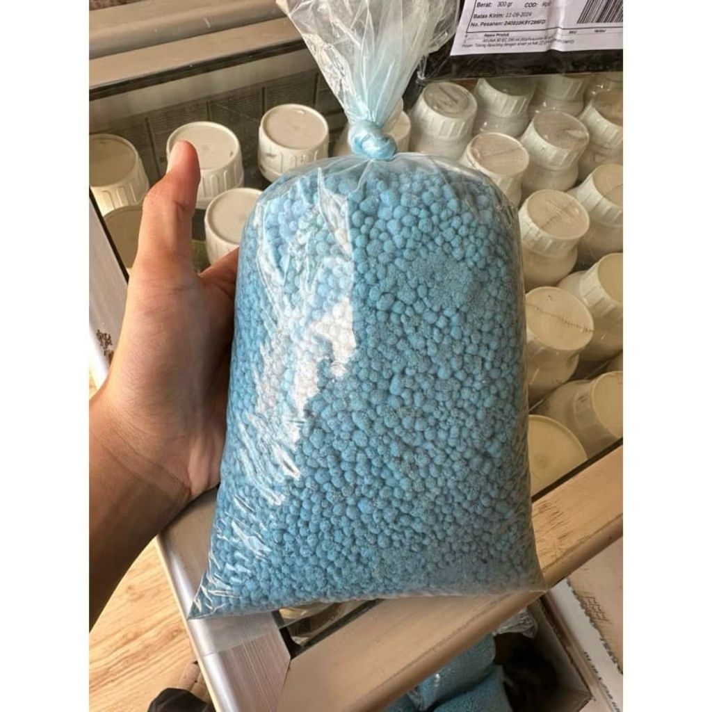 Pupuk FERTA NPK 15-15-15 1 Kg (repack)