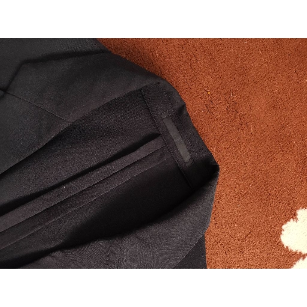 jas blazer uniqlo airsense second like new J7