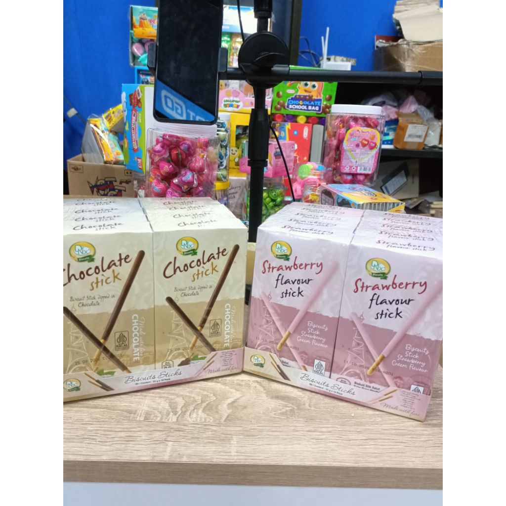 

Biscuit stick cream flavor isi 10 box