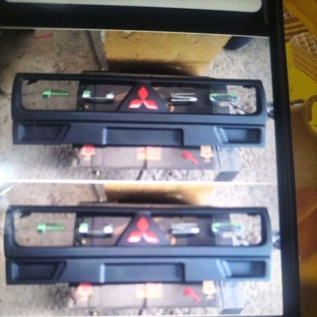 gril mobil L300 model mika dan jaring + emblem Fuso